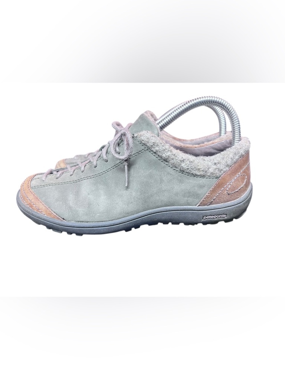 Patagonia Women's Hiking Shoes. Women's Size 7. Green Gray - Picture 2 of 6